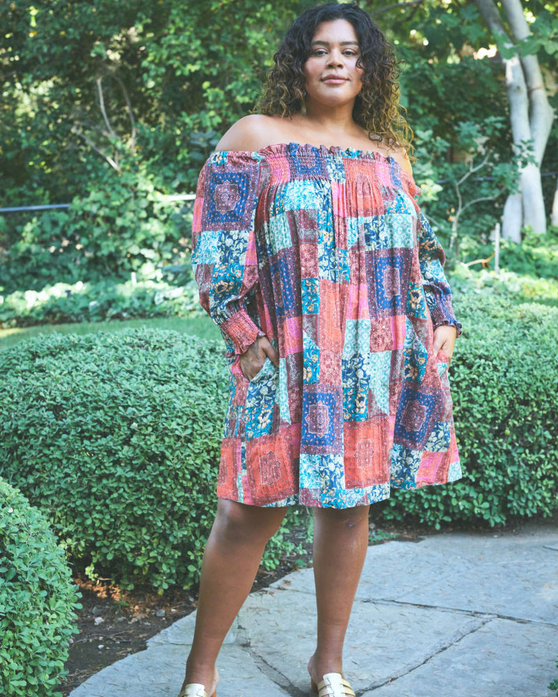 H&m plus on sale size summer dresses